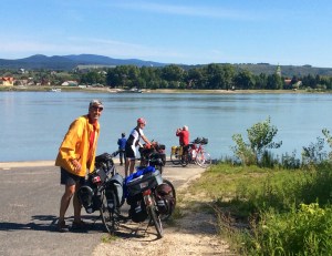Waiting for ferry to Szob